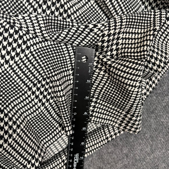 Torrid Shorts Womens 24 Black White Check Dressy High Rise Stretch Preppy Plus - Picture 7 of 11